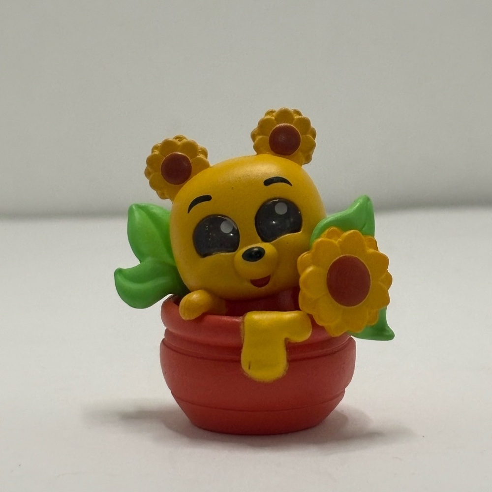 Yellow Bear Flower Pot Kids Figure - Unbranded